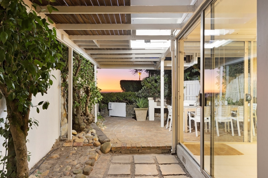 4 Bedroom Property for Sale in Camps Bay Western Cape